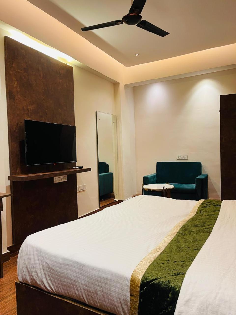 The Taaj Comforts Bangalore Exterior foto